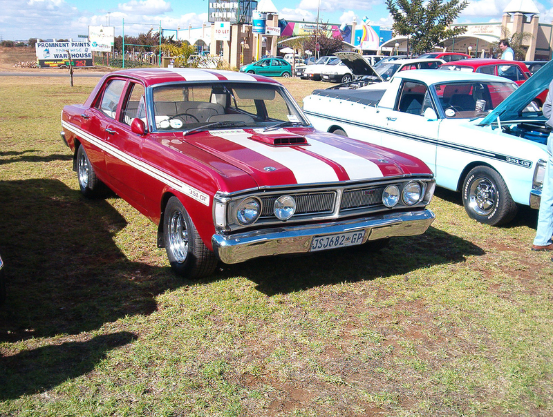 A South African-Canadian Fairmont 351 GT, with a rather nice “bakkie” version next to it. The Elon Musk of cars.